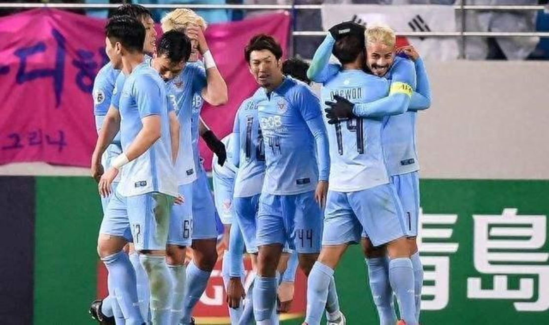 包含首尔FC准备与东京FC进行一场激烈的比拼的词条