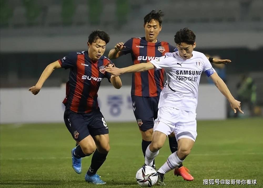 包含首尔FC准备与东京FC进行一场激烈的比拼的词条